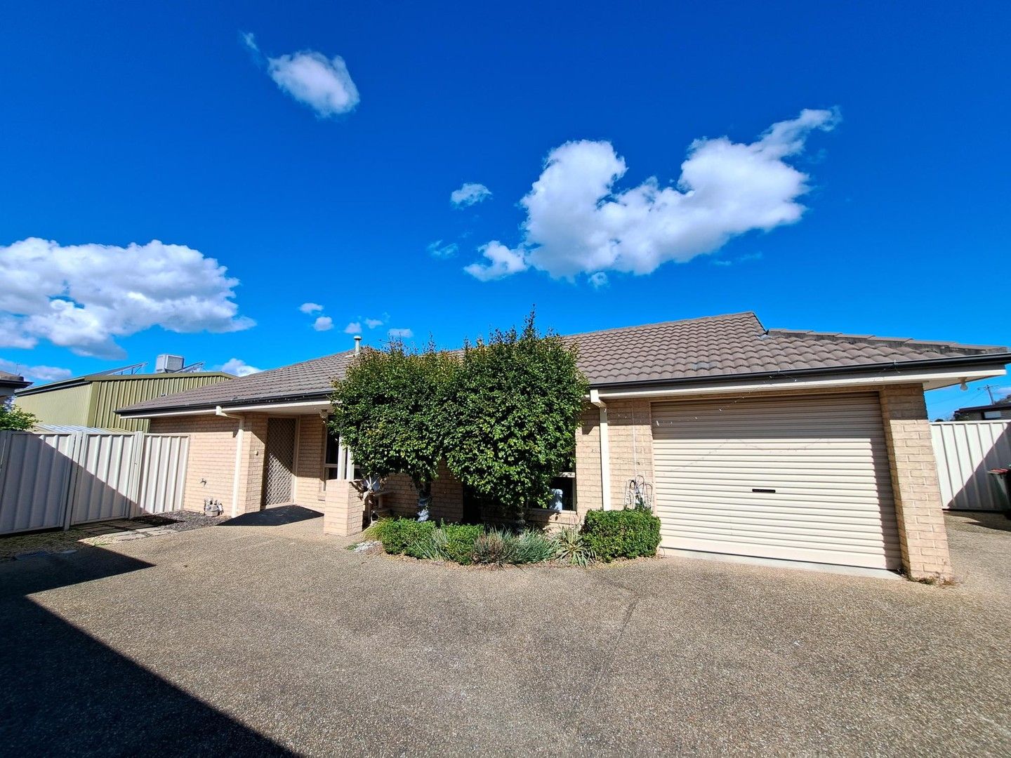 4/460 Parnall Street, Lavington NSW 2641, Image 0