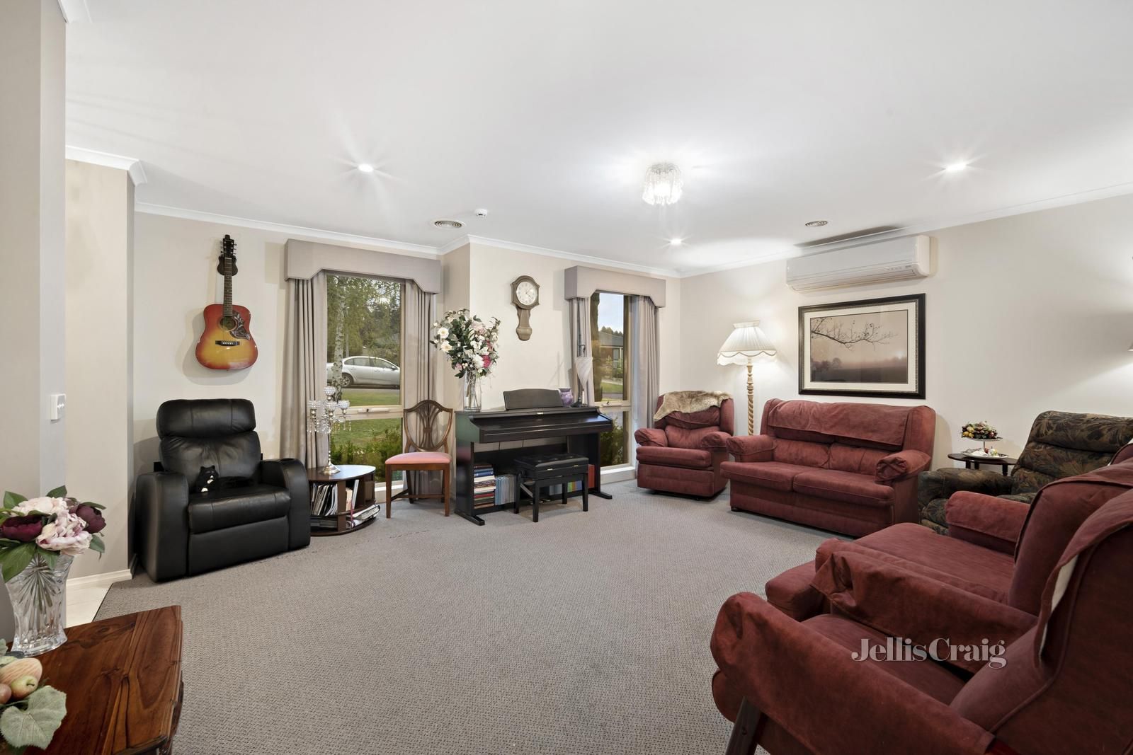 2/1 Peregrine Court, Invermay Park VIC 3350, Image 2