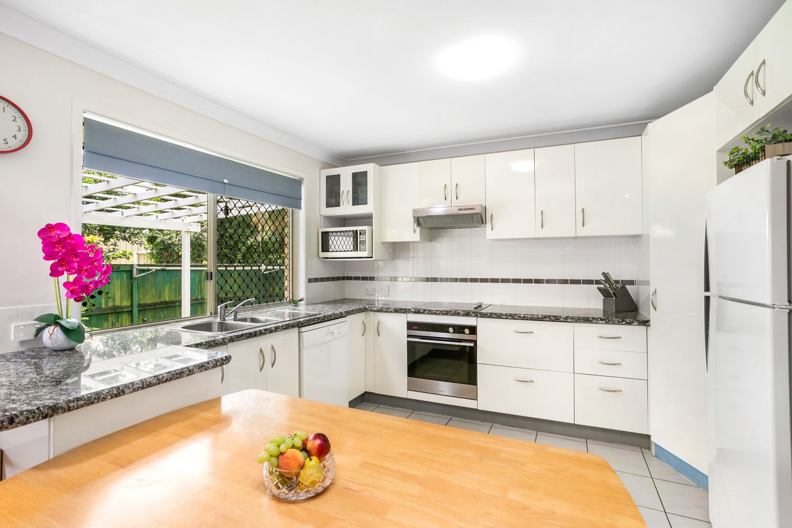 4/3 Halo Court, Bray Park QLD 4500, Image 2