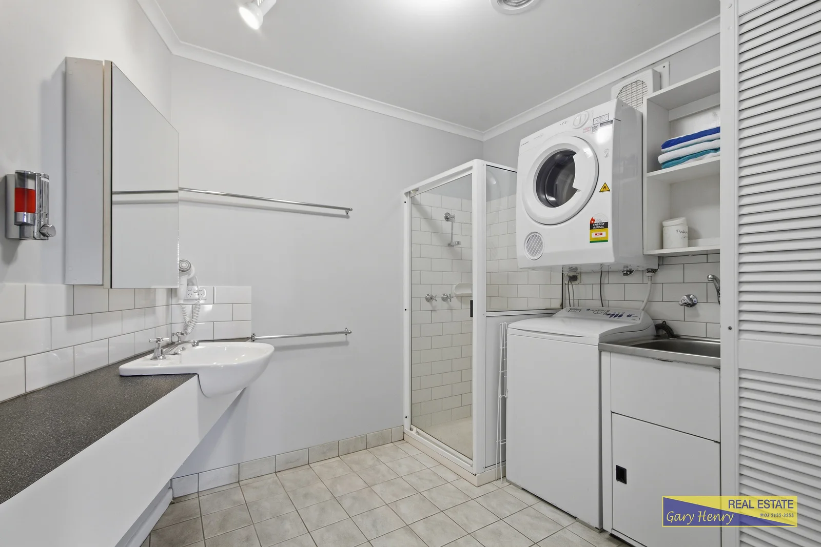 Additional image 9 of 9/142 Marine Parade, Lakes Entrance VIC 3909