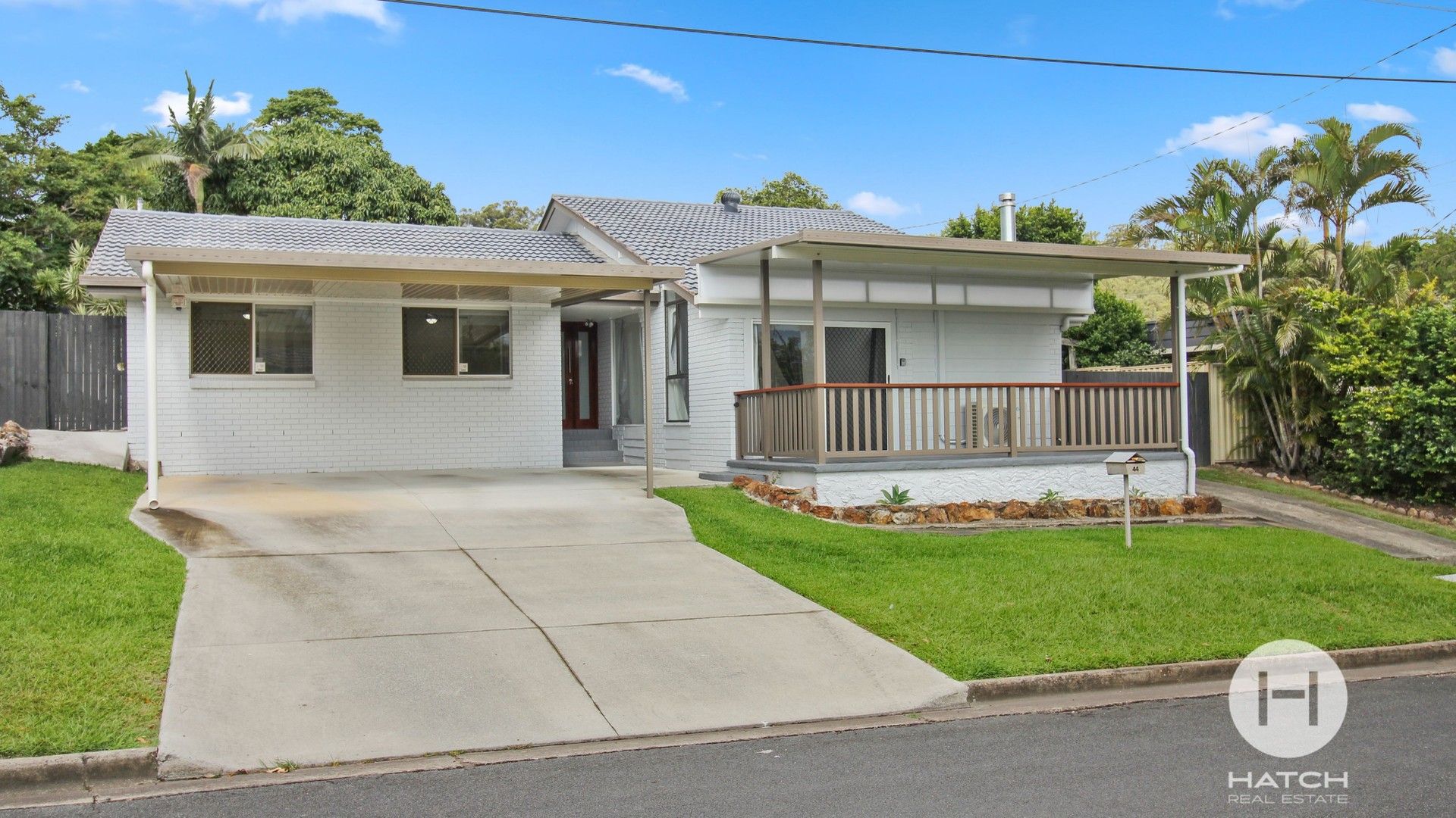 4 bedrooms House in 44 Rholanda Crescent SPRINGWOOD QLD, 4127