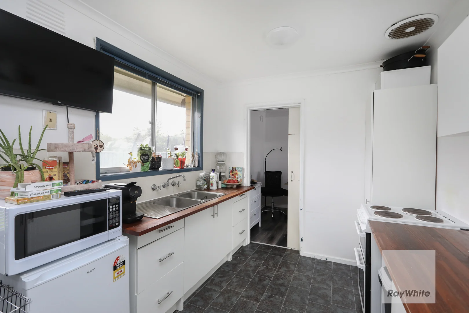 Additional image 5 of 233 Carrick Drive, Gladstone Park VIC 3043