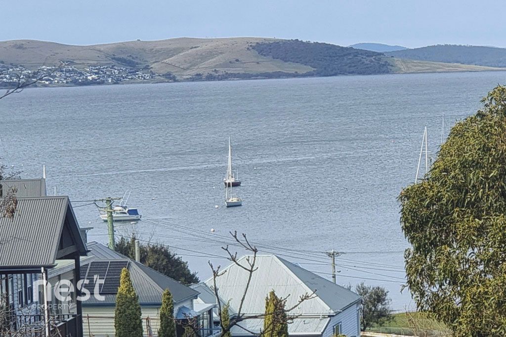 2 bedrooms Apartment / Unit / Flat in 5/30 Bath Street BATTERY POINT TAS, 7004
