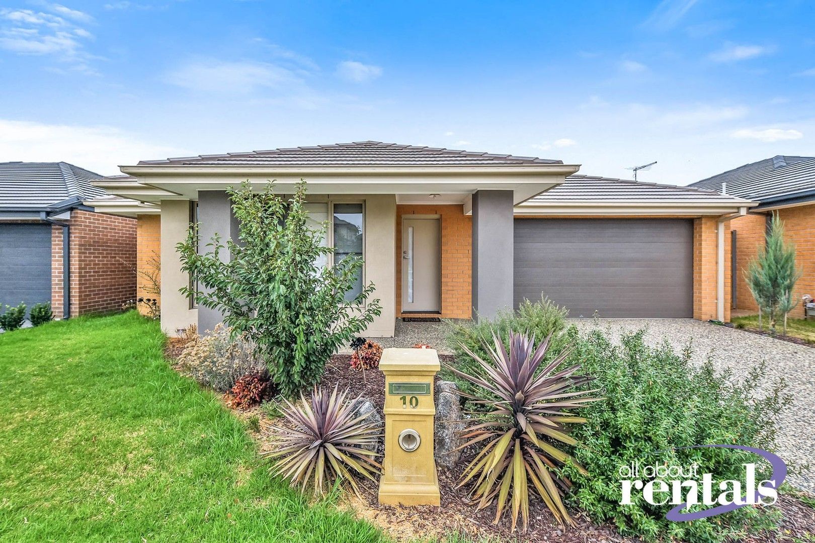 4 bedrooms House in 10 Nelse Street CRANBOURNE NORTH VIC, 3977