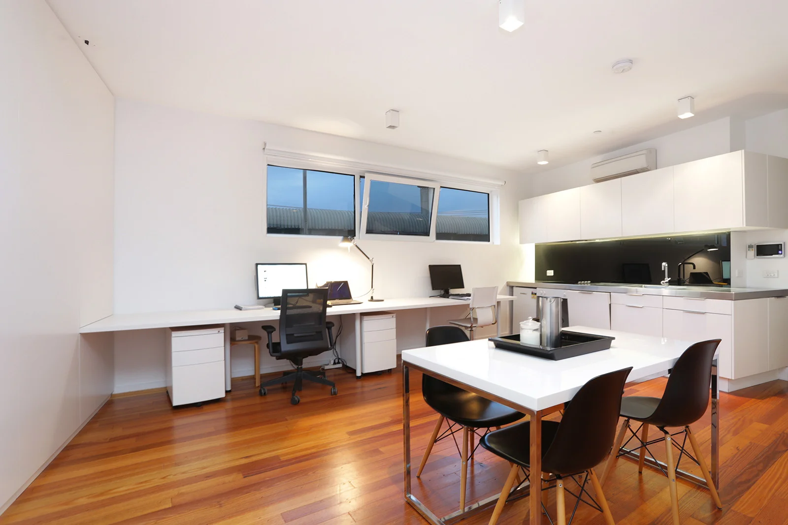 Additional image 10 of 8 Williams Pl, South Melbourne VIC 3205