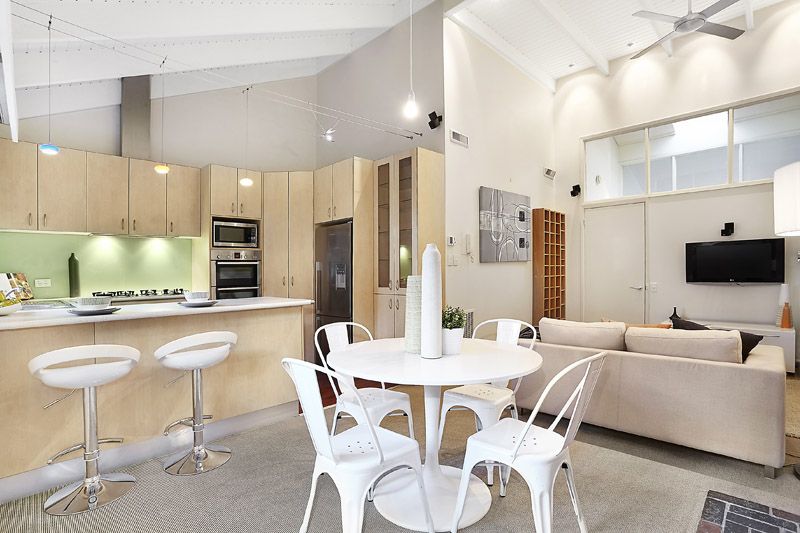3 bedrooms Apartment / Unit / Flat in 31/419 Lygon Street CARLTON VIC, 3053
