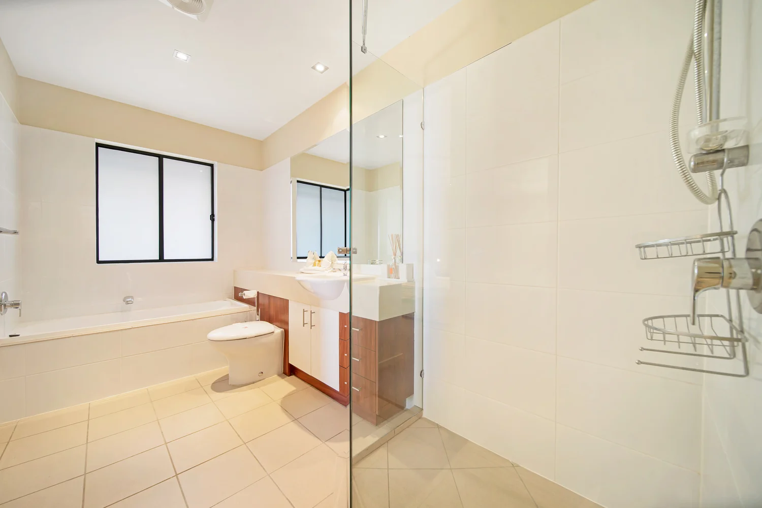 Additional image 10 of WARRAGI 5, 4 Cumming Parade, Point Lookout QLD 4183