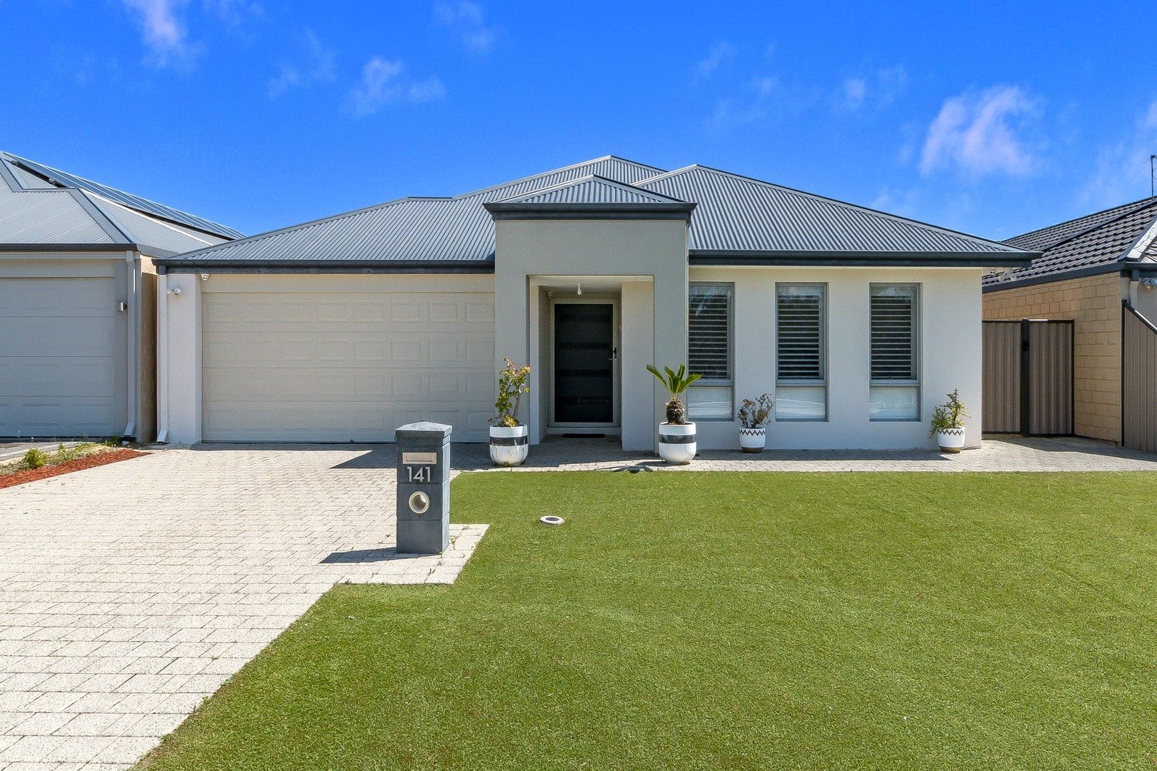4 bedrooms House in 141 Monticello Parkway PIARA WATERS WA, 6112
