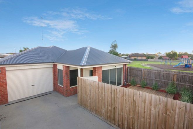 Picture of 2/6 Solomon Court, BREAKWATER VIC 3219