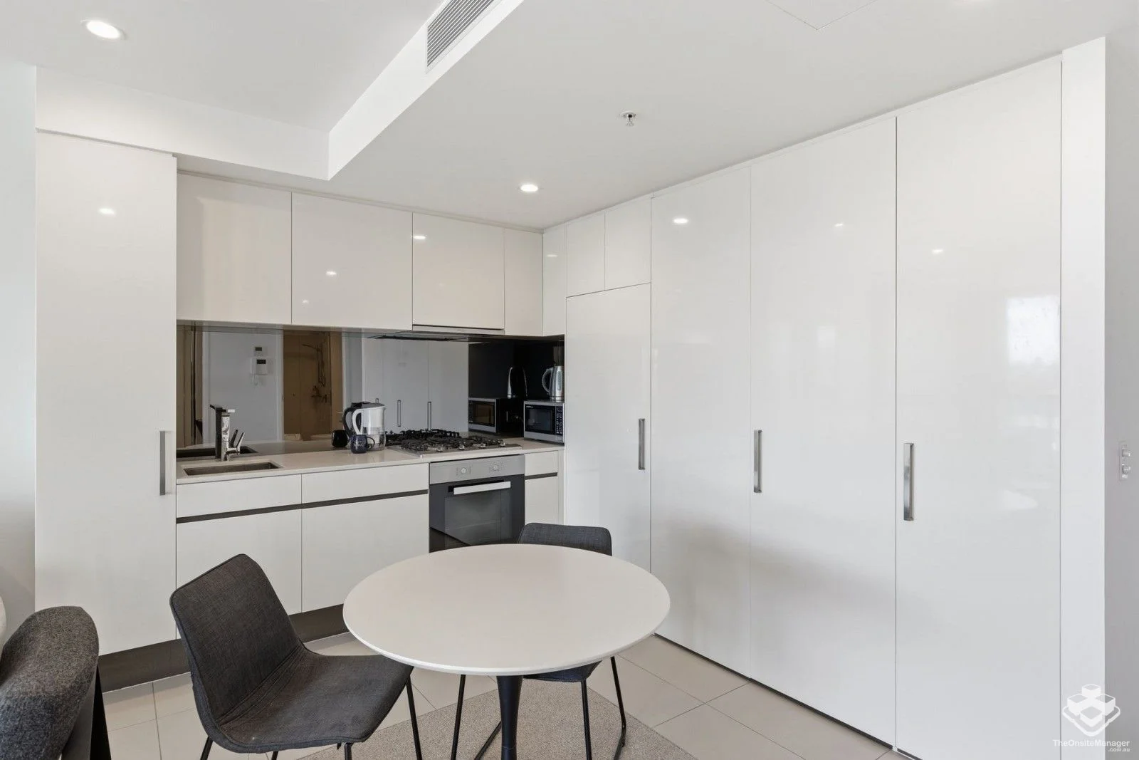 Additional image 3 of ID:21172171/50-54 Hudson Road, Albion QLD 4010