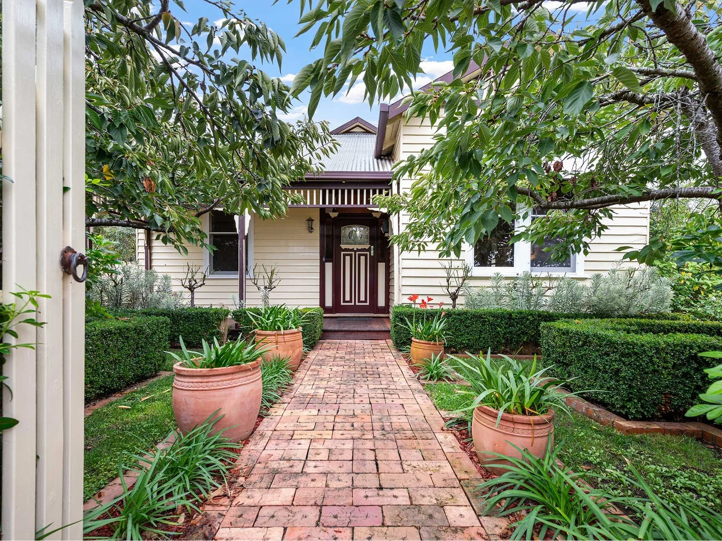 Primary image of 35 Foster Street, Hamilton VIC 3300