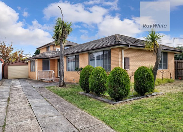 15 Taylor Drive, Gladstone Park VIC 3043