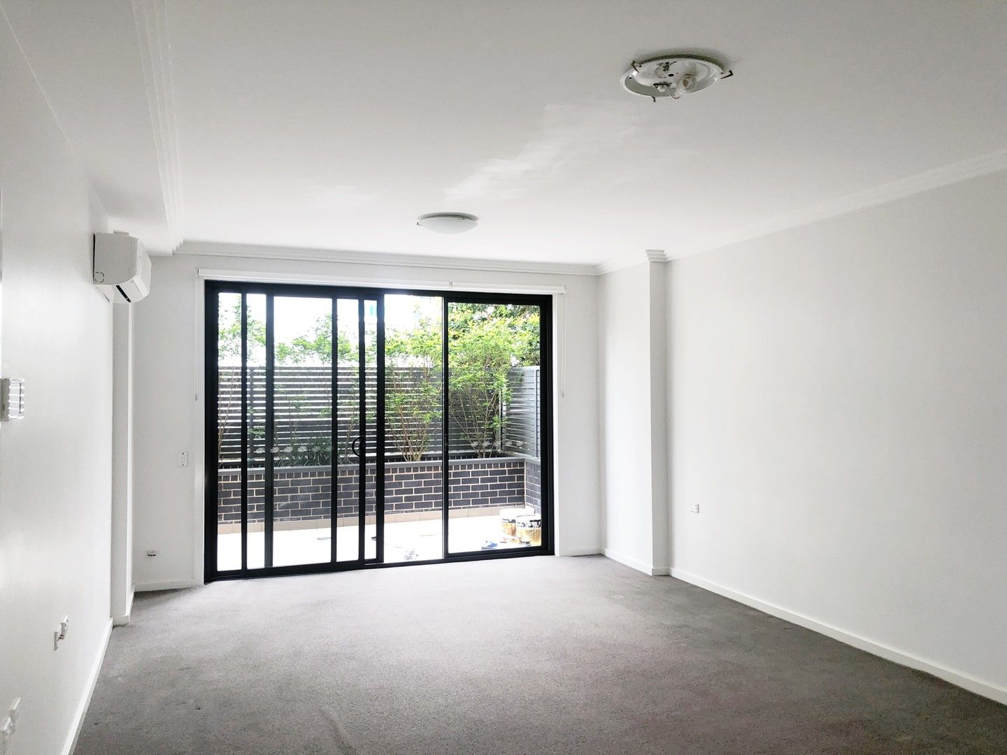 2 bedrooms Apartment / Unit / Flat in Level 1/9-11 Weston Street ROSEHILL NSW, 2142