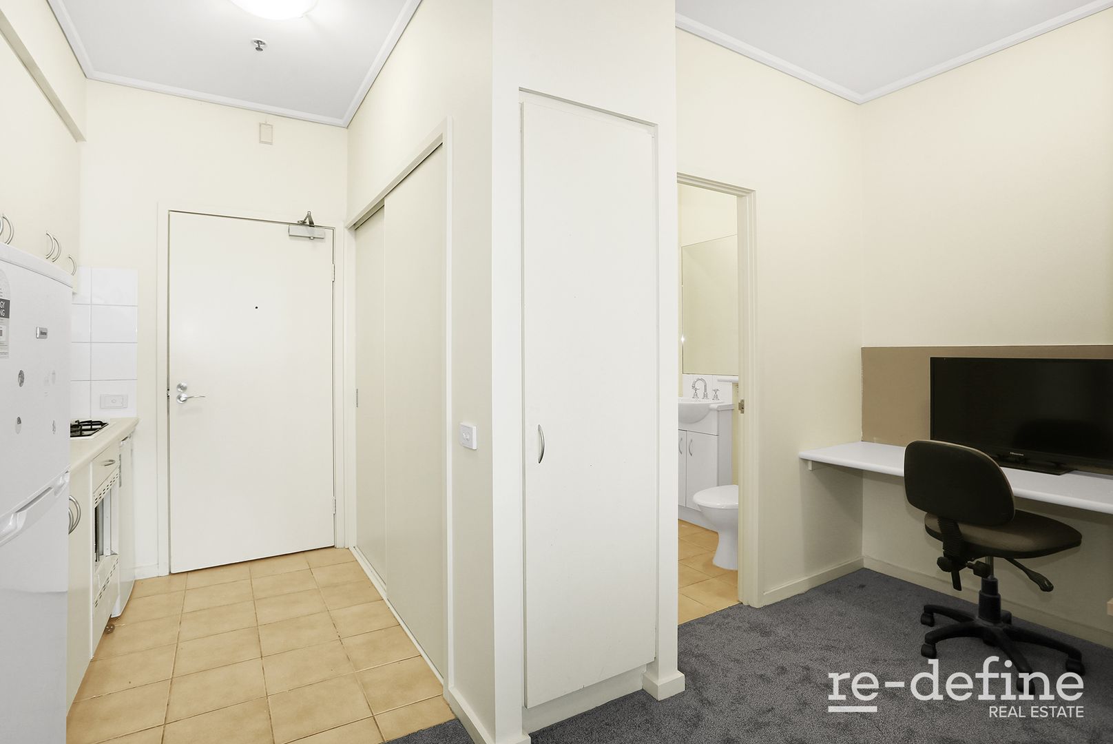 2607/570 Lygon Street, Carlton VIC 3053, Image 2