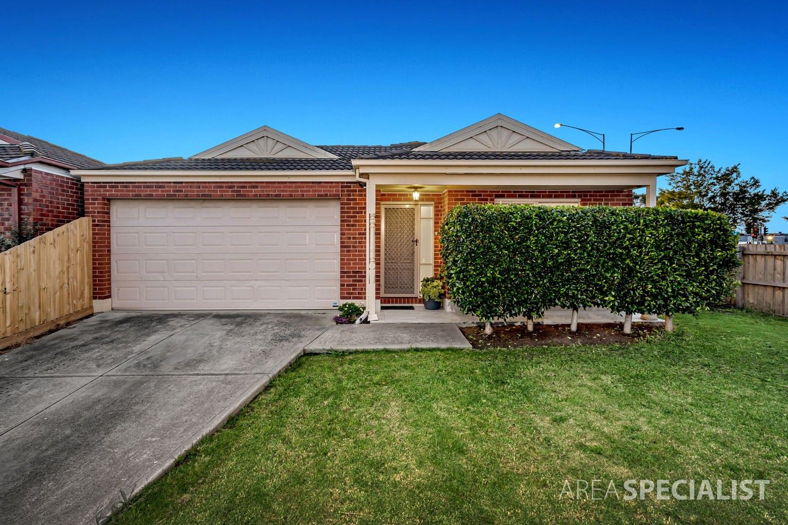 5 Malfoy Mews, Cranbourne West VIC 3977, Image 0