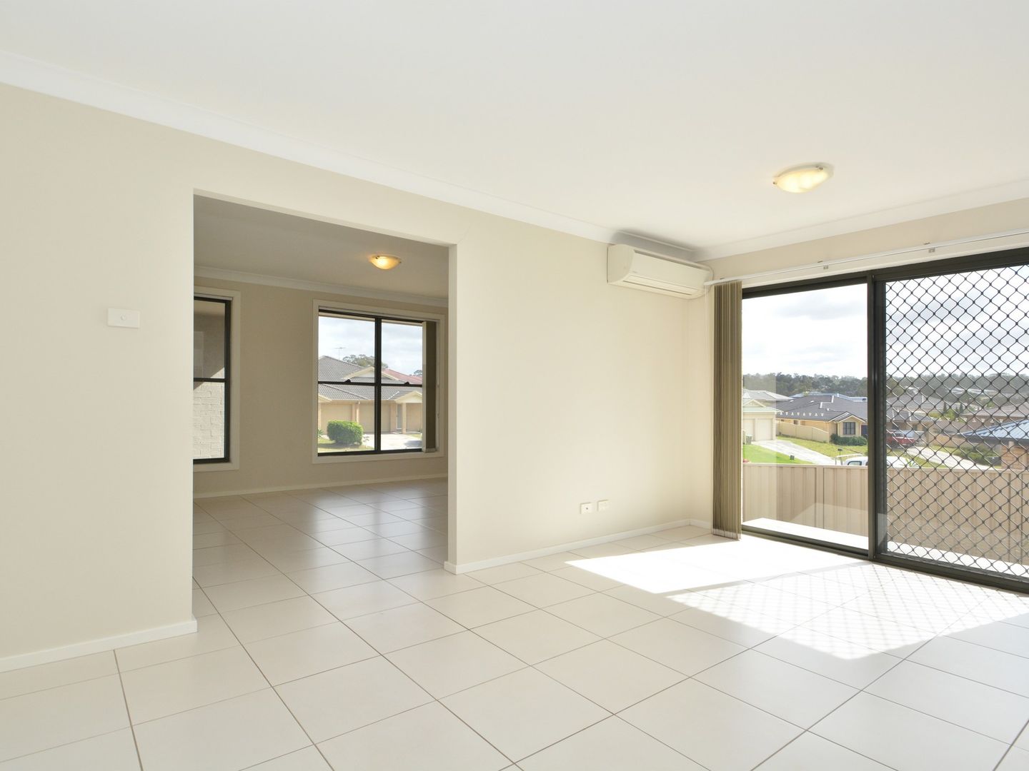 2/159 Gardner Circuit, Singleton Heights NSW 2330, Image 1