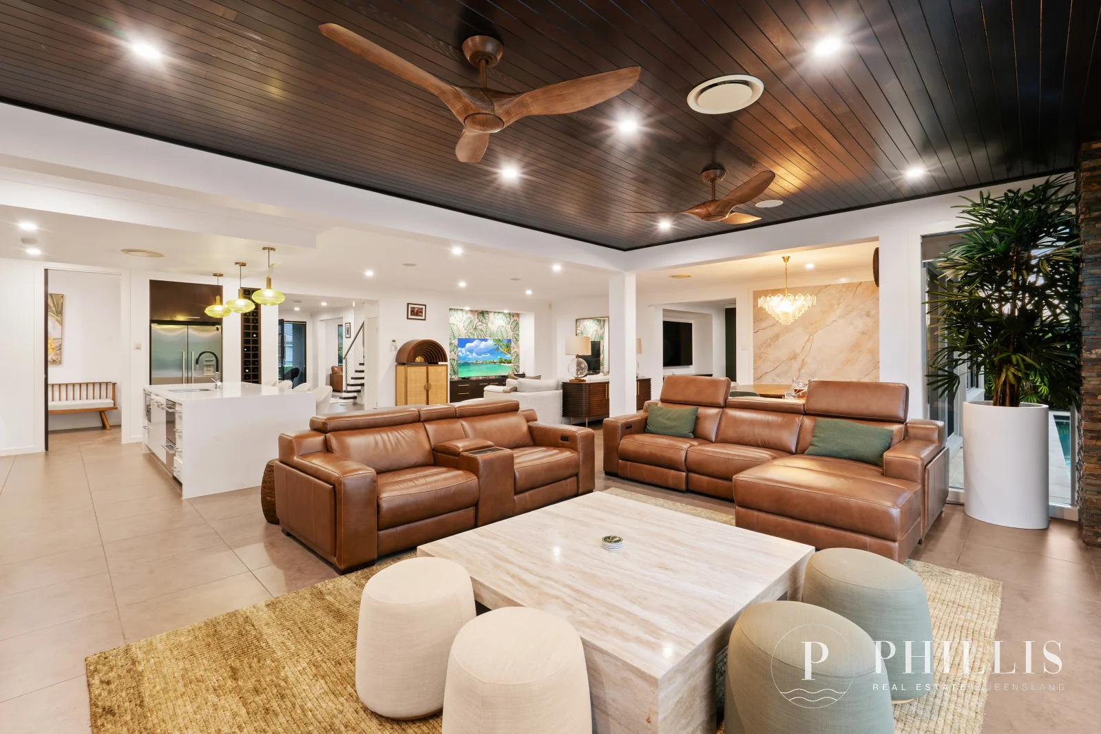 Additional image 8 of 2279 Banksia Lakes Drive, Sanctuary Cove QLD 4212