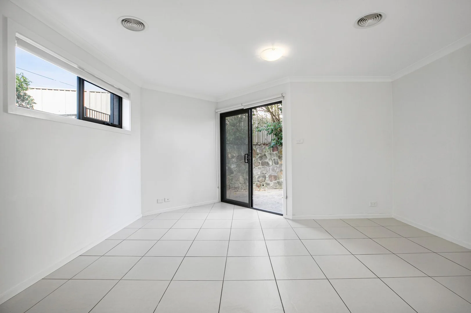 Additional image 3 of 1/19 Henderson Road, Queanbeyan NSW 2620