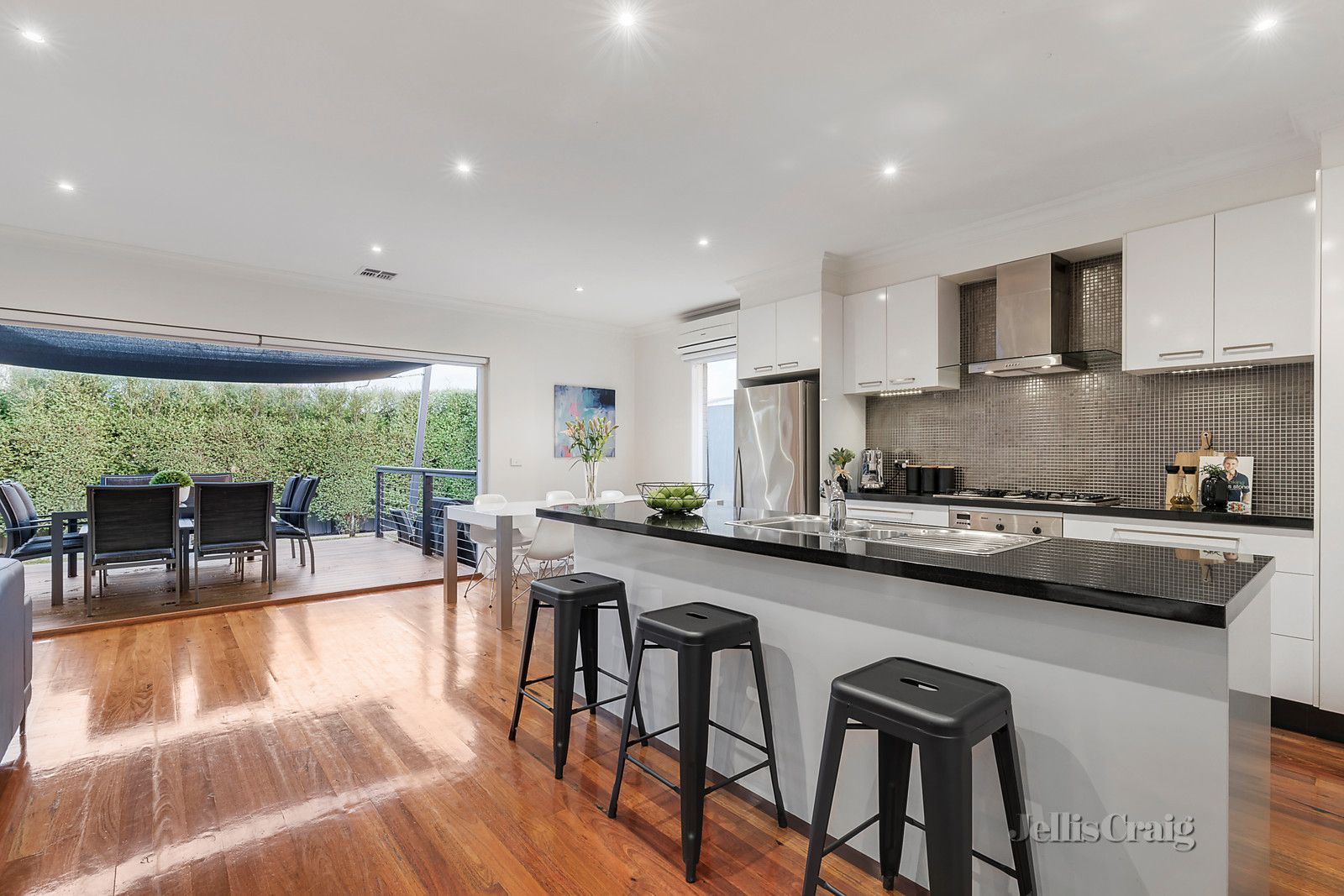 56 Bellevue Road, Bentleigh East VIC 3165, Image 2