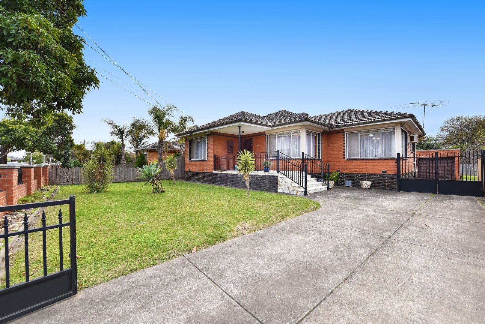 24 Massey Avenue, Reservoir VIC 3073, Image 1