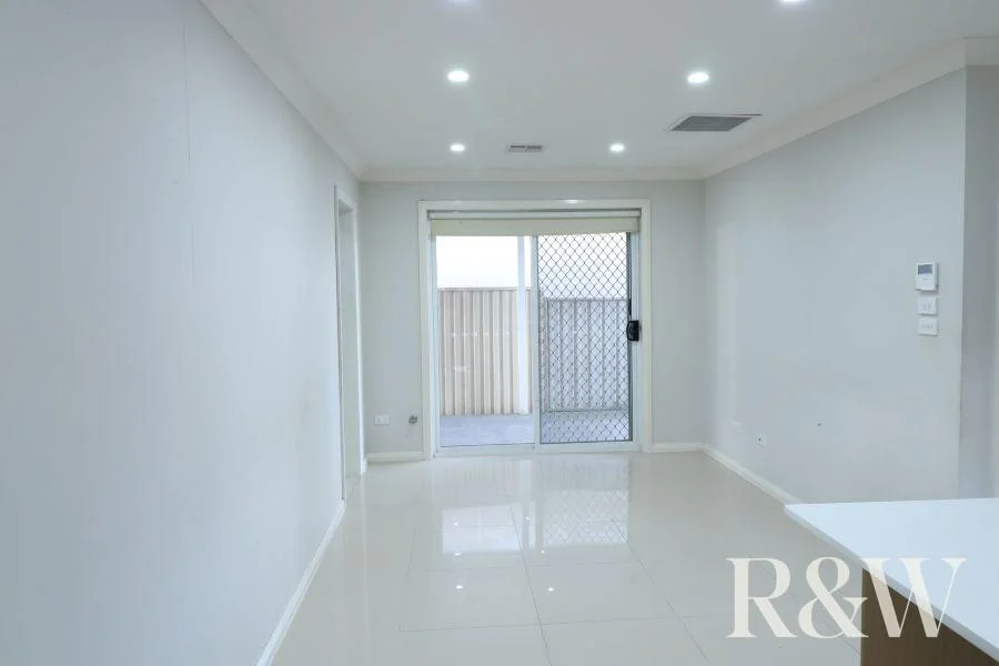 Additional image 3 of 42A Harvey Circuit, St Clair NSW 2759