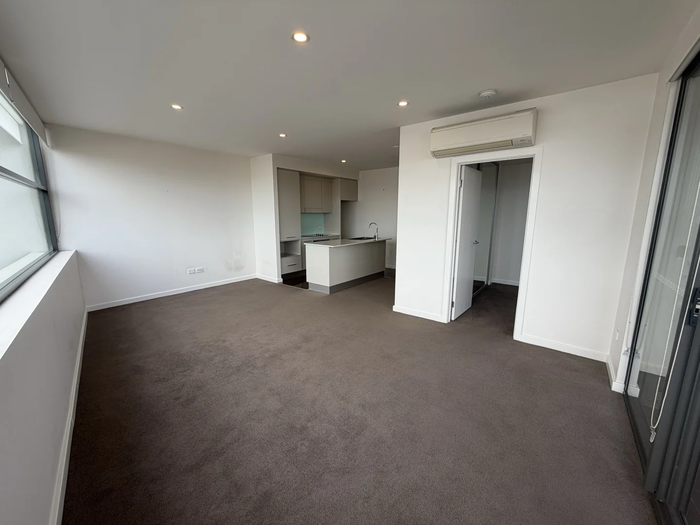 Additional image 6 of 301/571 Pacific Highway, Belmont NSW 2280