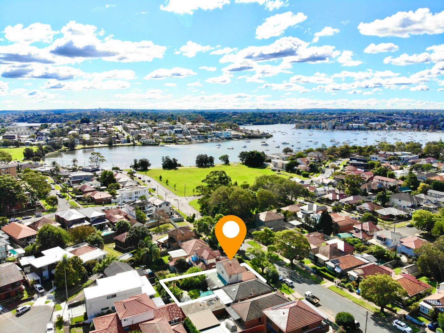 5 bedrooms House in 29 Byrne Avenue RUSSELL LEA NSW, 2046