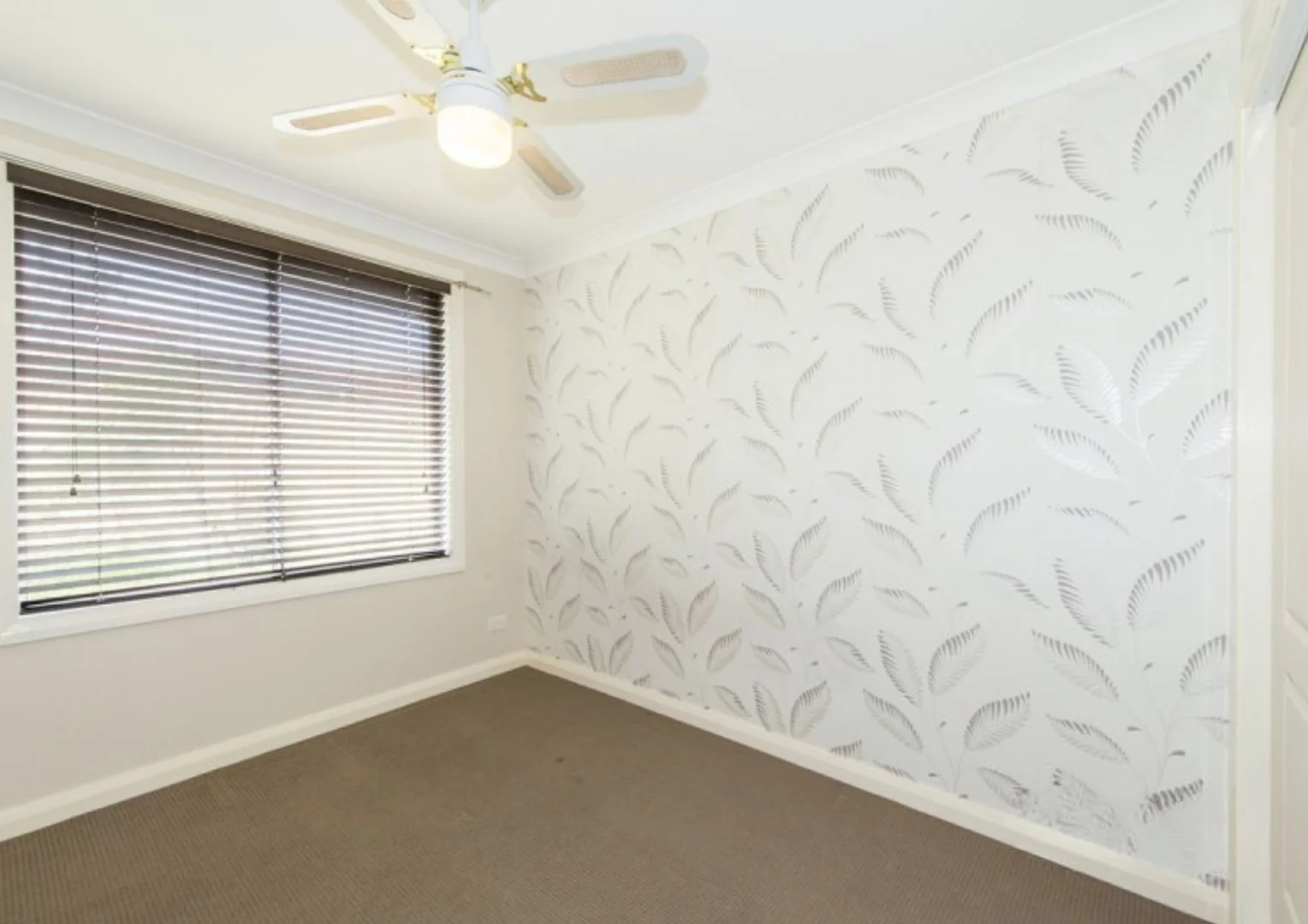 Additional image 4 of 2/40 Goldmark Crescent, Cranebrook NSW 2749