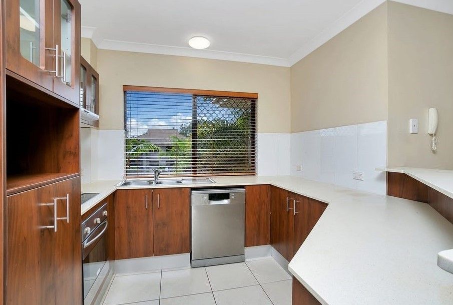 57/1-15 Robson Street, Mooroobool QLD 4870, Image 1