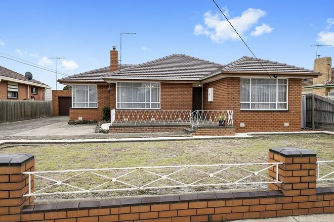 Picture of 48 Dumbarton Street, RESERVOIR VIC 3073