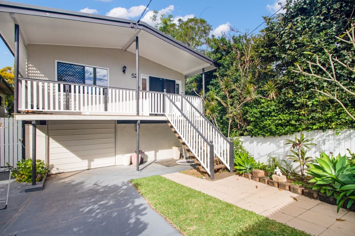 4 bedrooms House in 52 White Street EVERTON PARK QLD, 4053