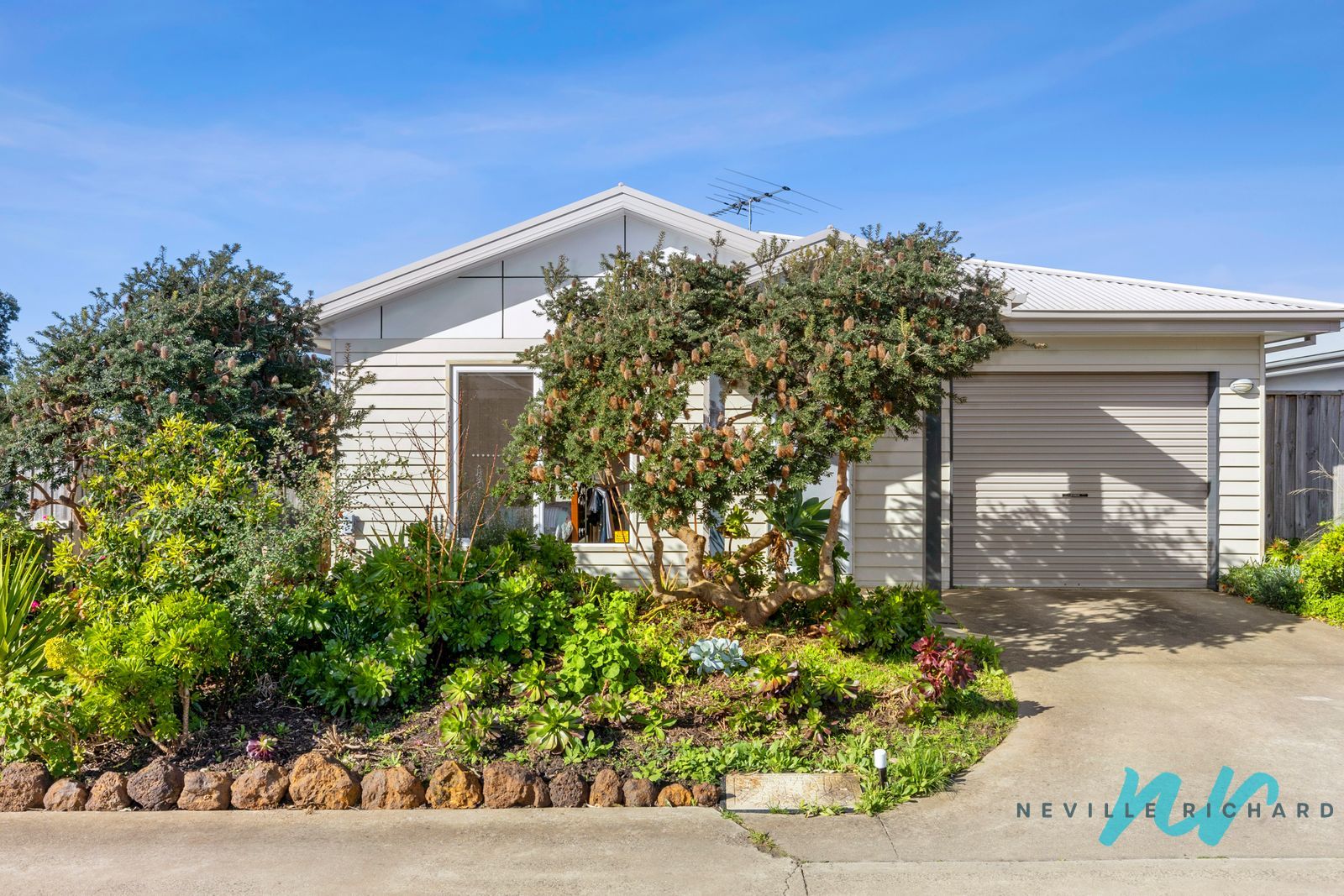 1/12 Ward Street, St Leonards VIC 3223, Image 0