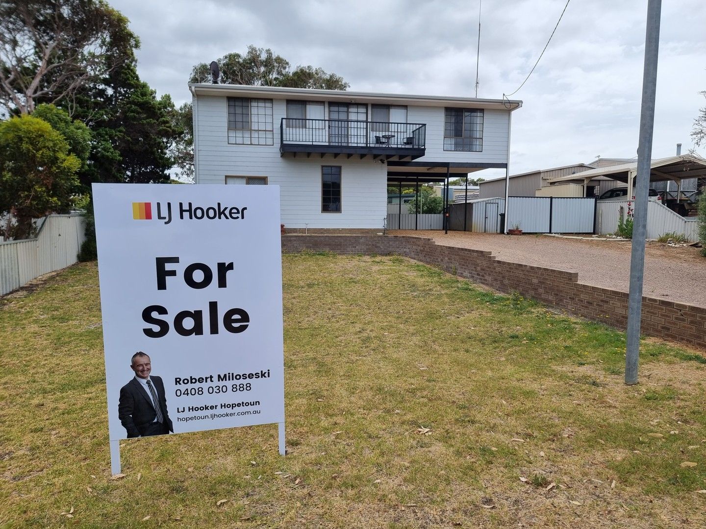 4 bedrooms House in 24 Gibson Way HOPETOUN WA, 6348