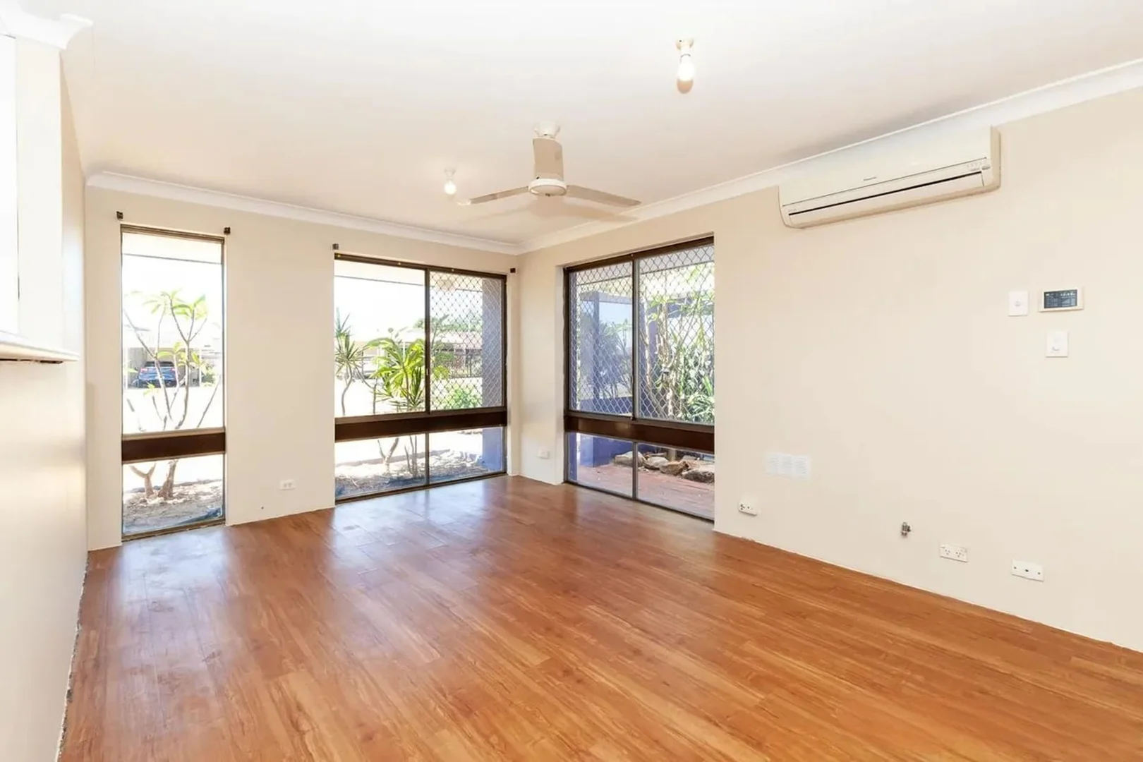 Additional image 8 of 4 Forest Ct, Armadale WA 6112