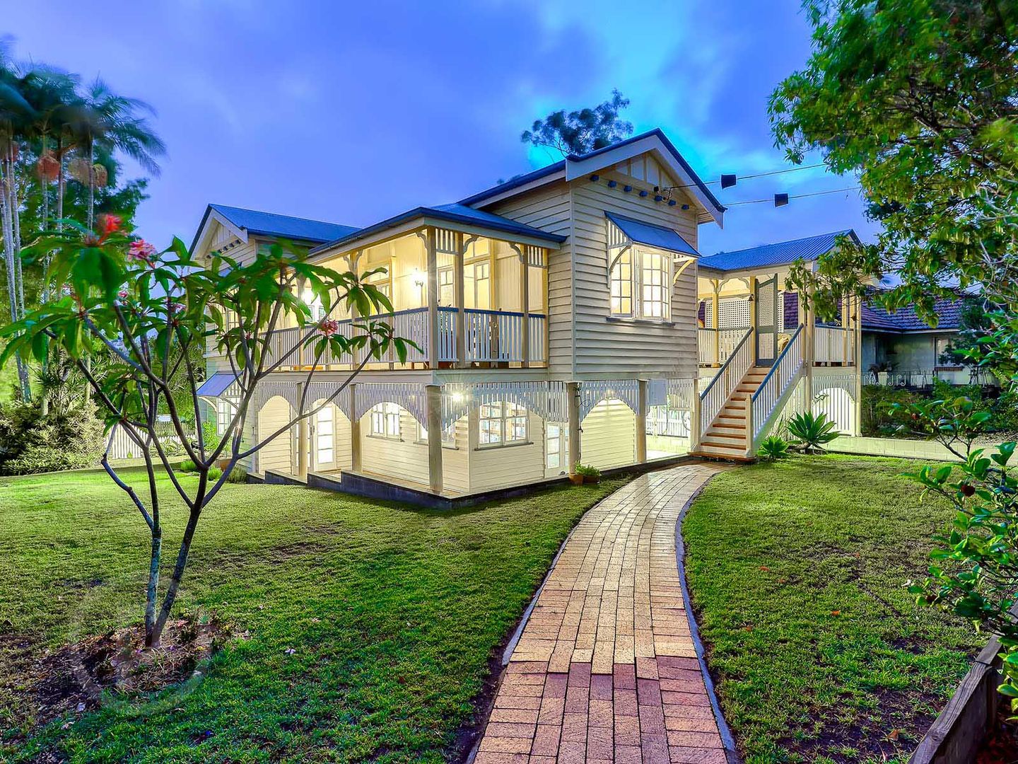 2 Stirling Street, Gordon Park Property History & Address Research