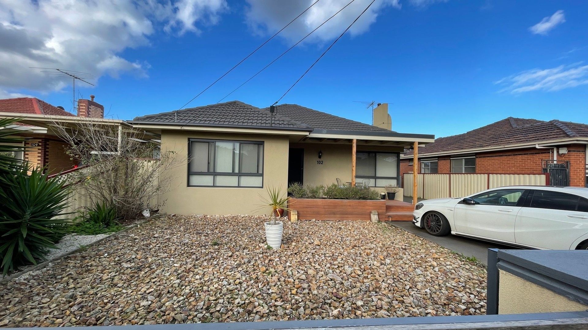 3 bedrooms House in 102 Westmoreland Road SUNSHINE NORTH VIC, 3020