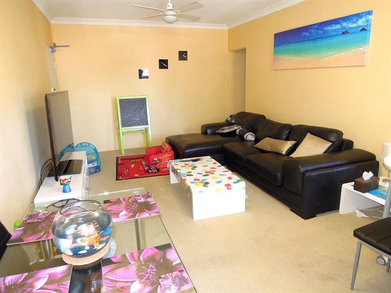 18/8-14 Swan St, Revesby NSW 2212, Image 2