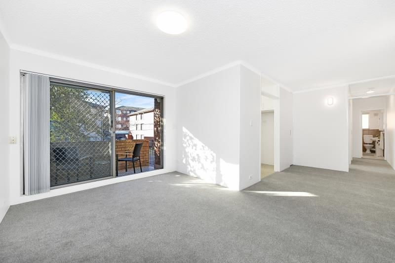 2 bedrooms Apartment / Unit / Flat in 1/12 Grace Campbell Crescent HILLSDALE NSW, 2036