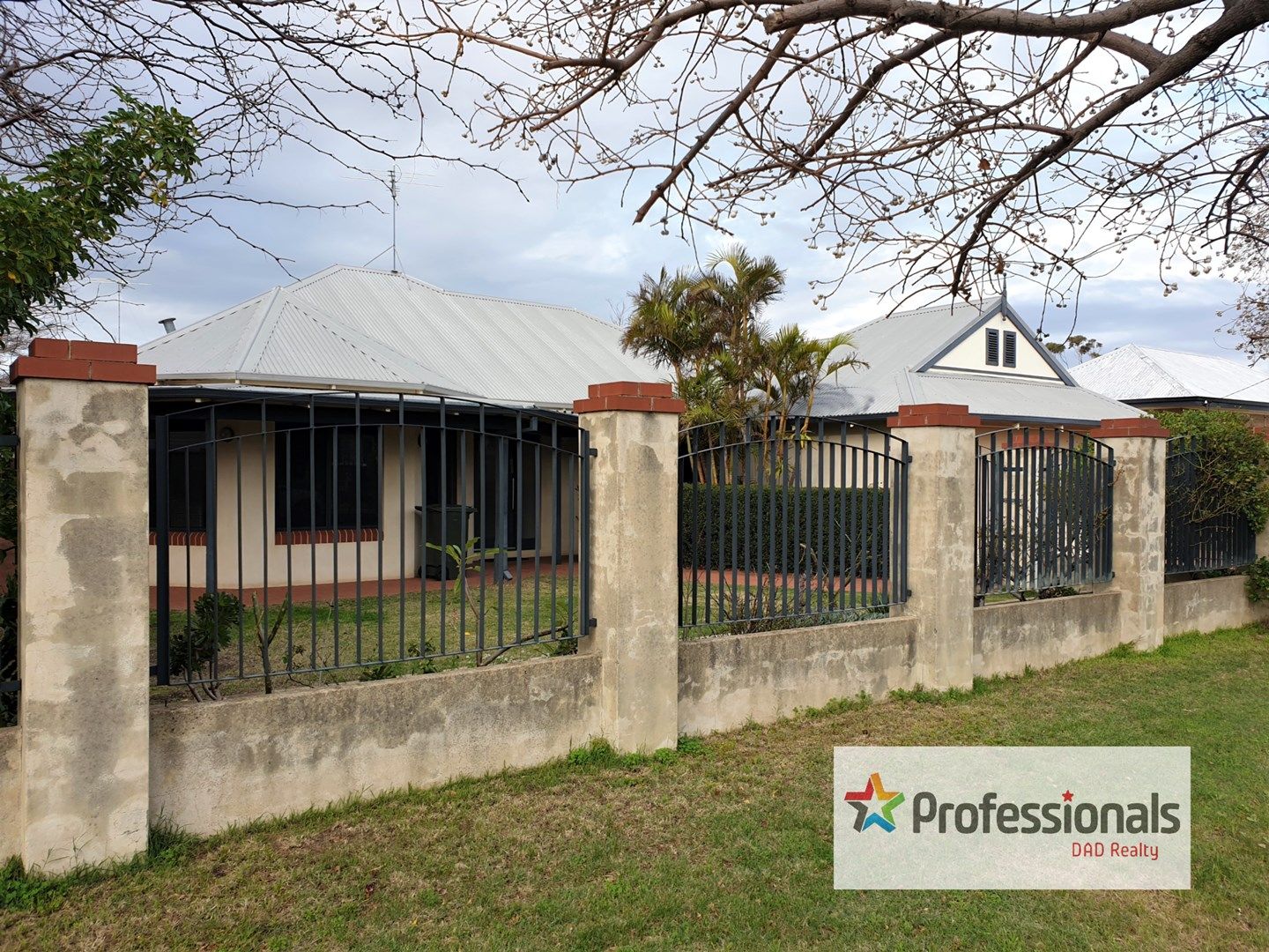 4 bedrooms House in 1/43 Charles Street BUNBURY WA, 6230