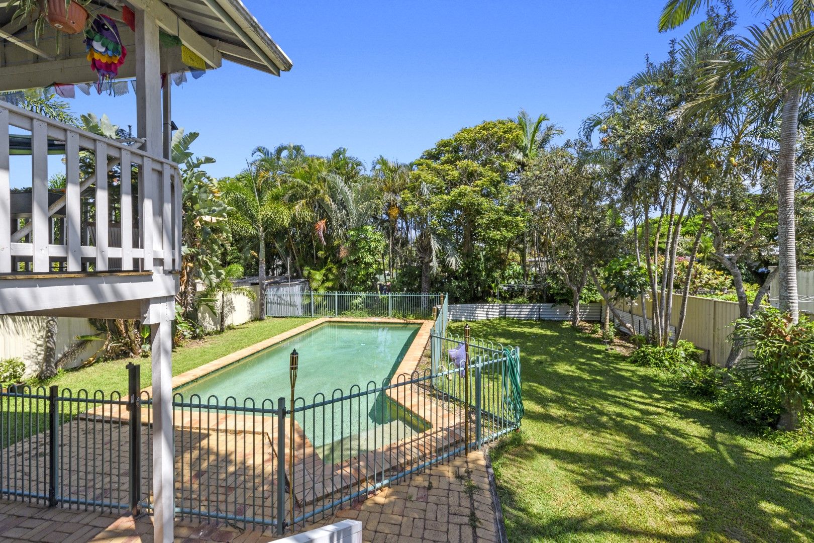 10 Coronation Avenue, Golden Beach QLD 4551