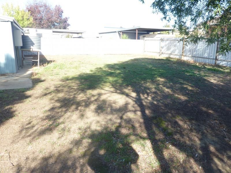 2A Taylor Street, Kangaroo Flat VIC 3555, Image 2