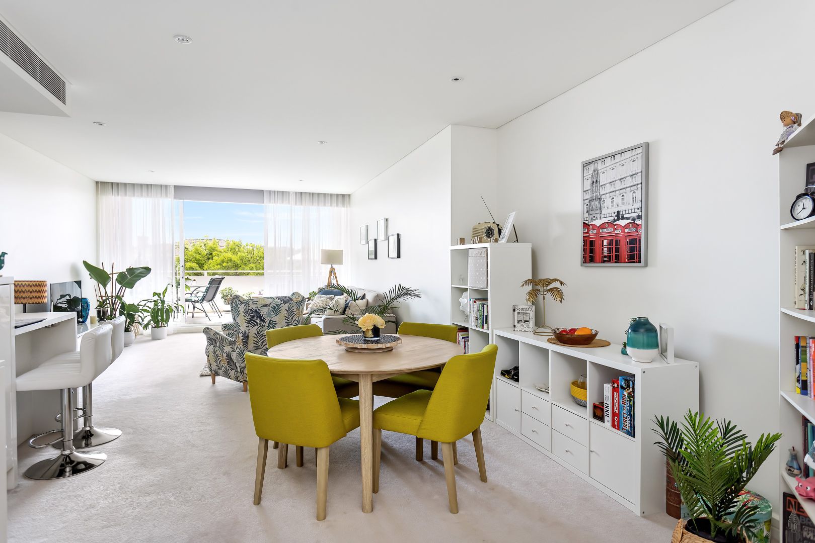 205/38 Peninsula Drive, Breakfast Point NSW 2137, Image 2