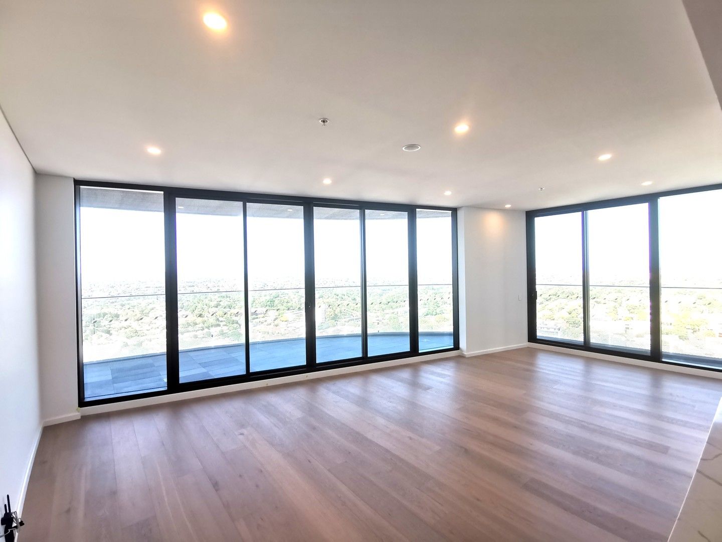 2 bedrooms Apartment / Unit / Flat in 2806/500 Pacific Highway ST LEONARDS NSW, 2065