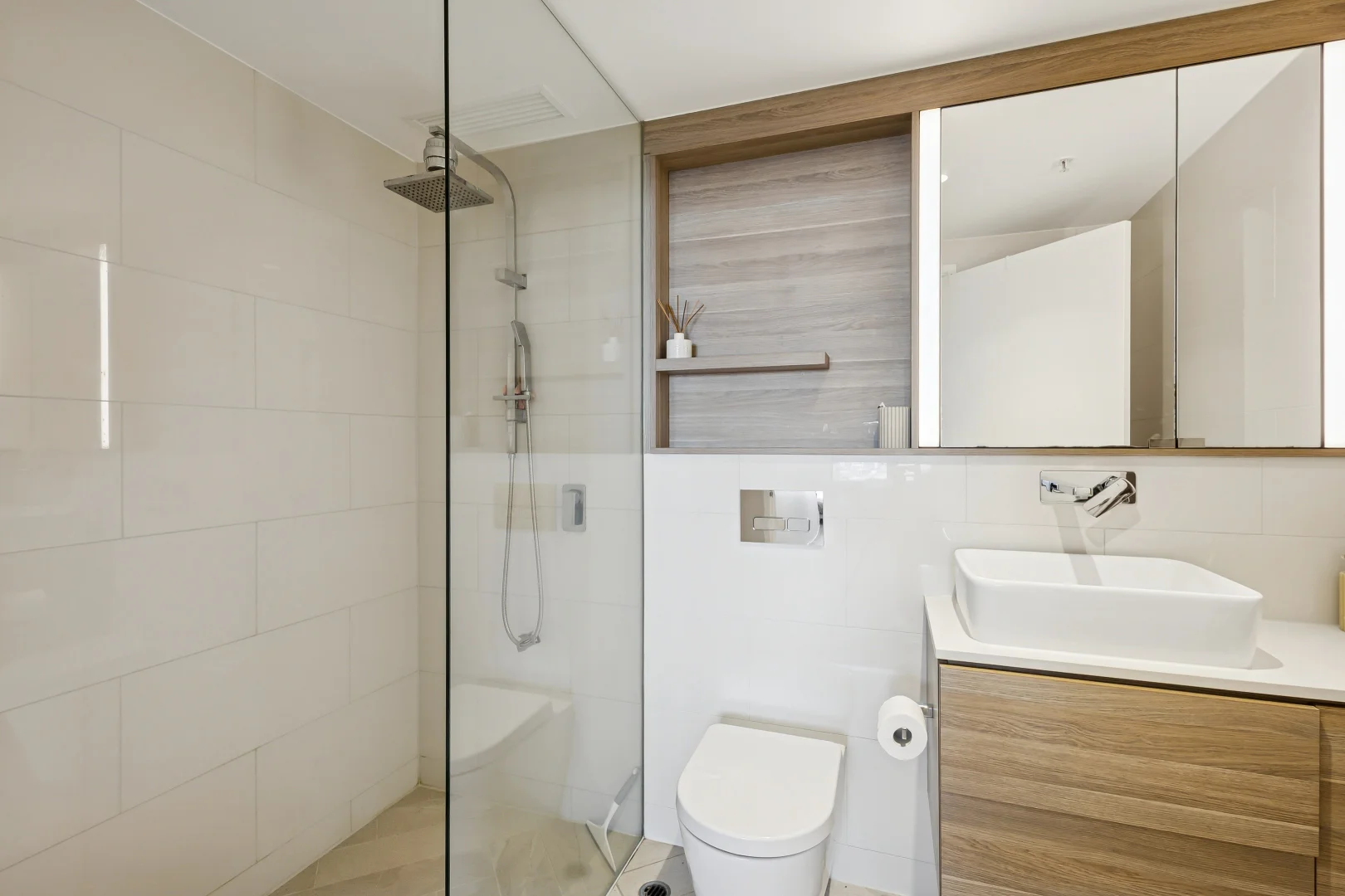 Additional image 16 of 2207/1 Geoffrey Bolton Avenue, Perth WA 6000