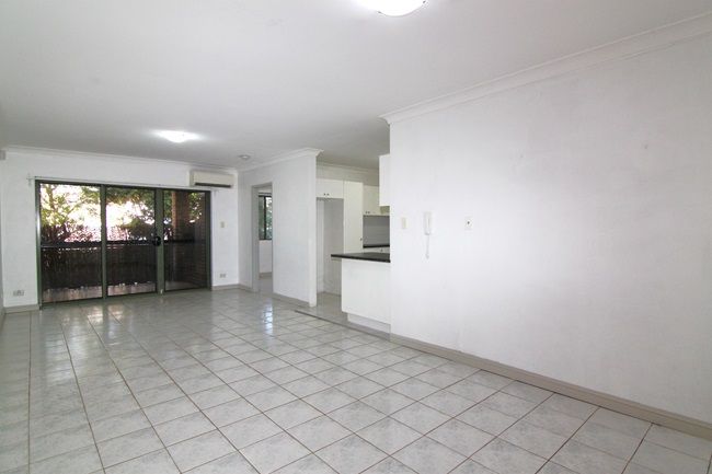 3 bedrooms Apartment / Unit / Flat in 4/14-16 Hampden Street BEVERLY HILLS NSW, 2209