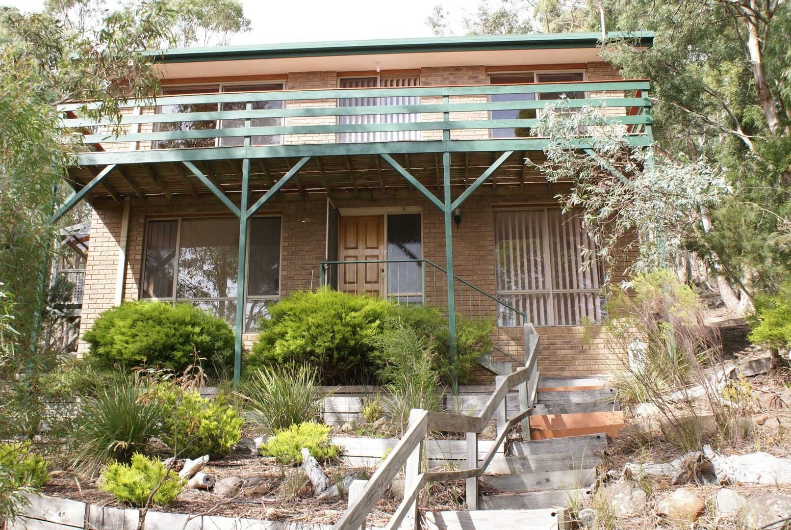 4 bedrooms House in 174 Pottery Road LENAH VALLEY TAS, 7008