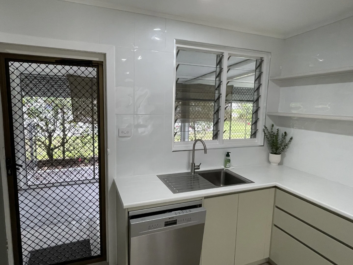 Additional image 8 of 12 Dolphin Crescent, Taylors Beach QLD 4850