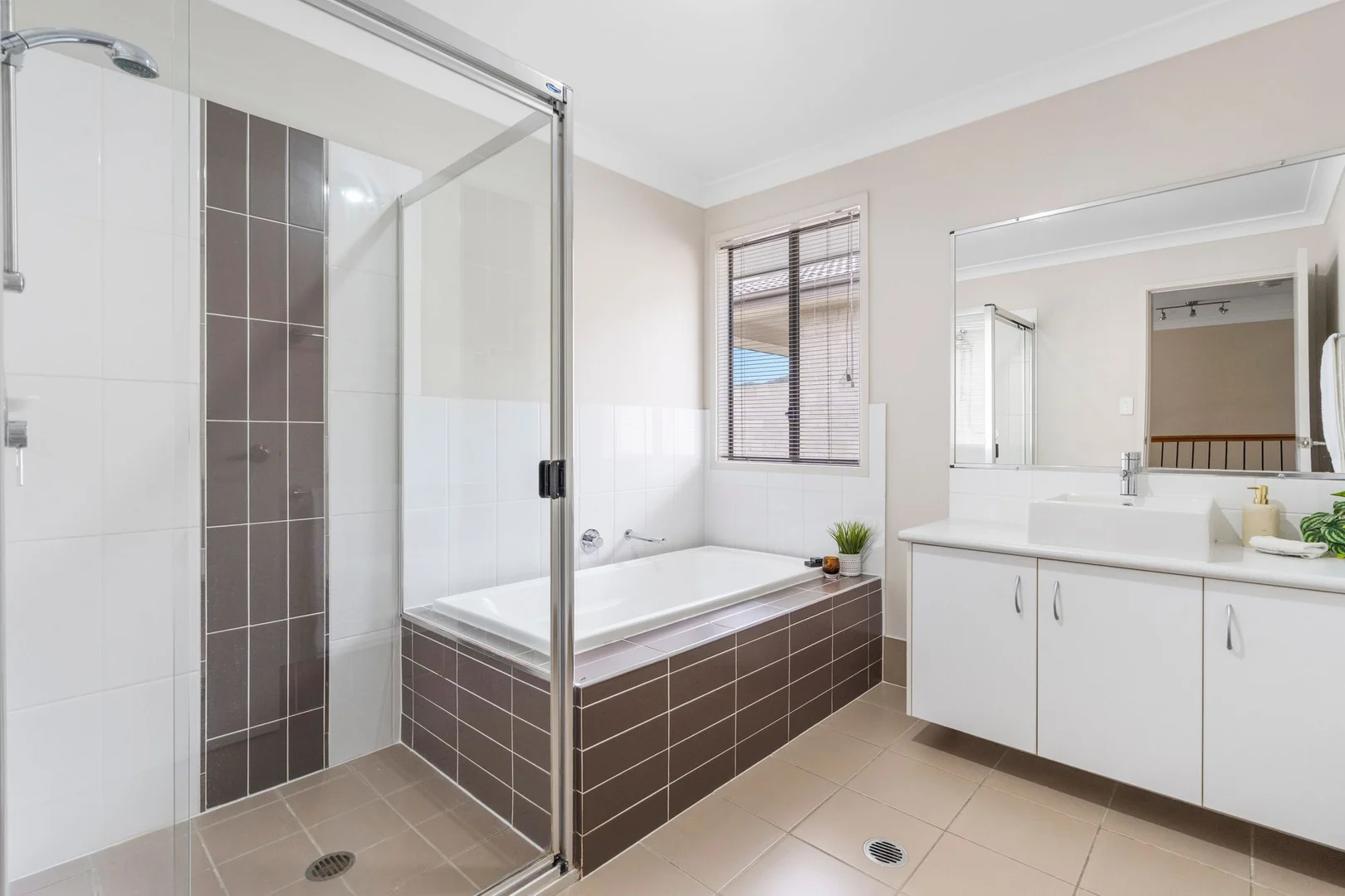 Additional image 19 of 15 Long Island Drive, Windaroo QLD 4207