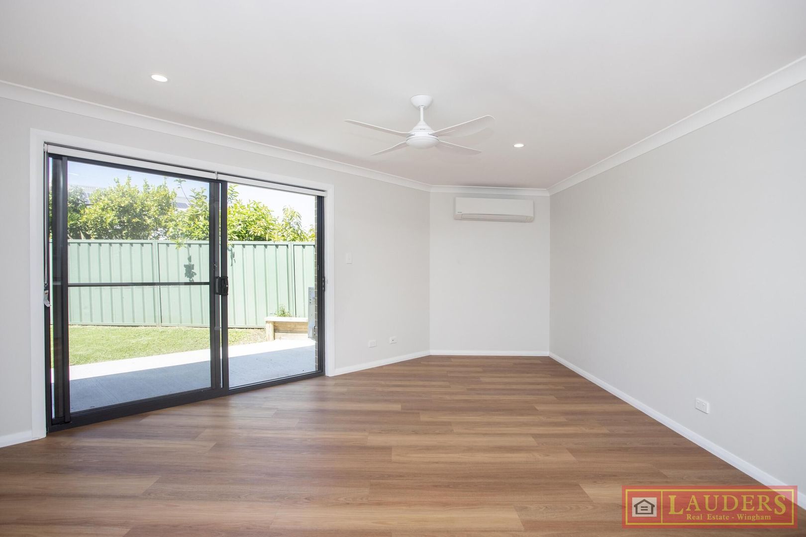 1/4 Eagle Close, Old Bar NSW 2430, Image 1