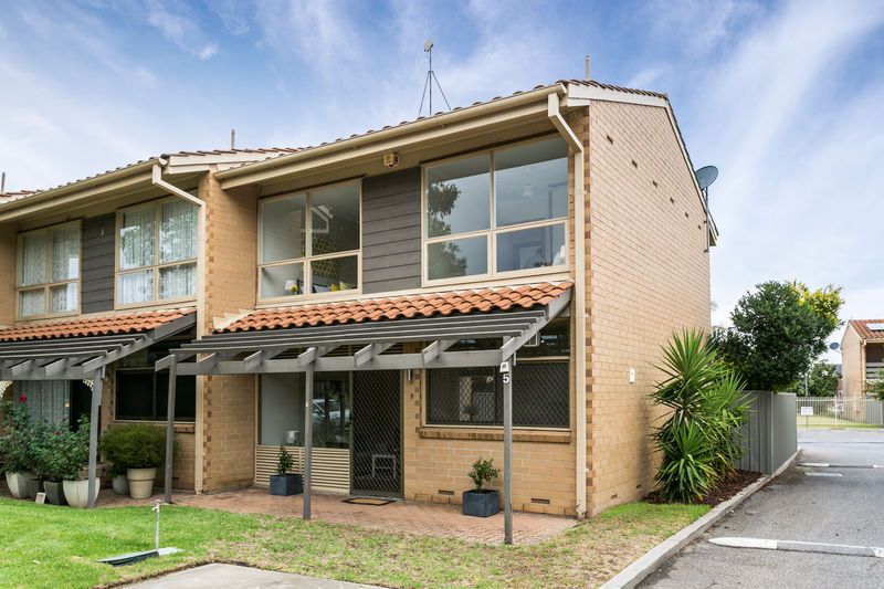 5/41 Lochside Drive, WEST LAKES SA 5021, Image 2